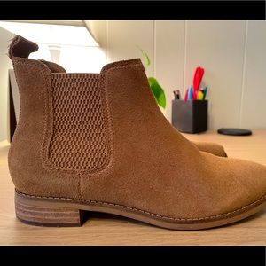 Tom’s Suede Booties